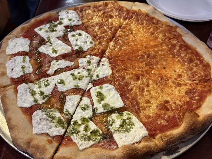 Luigi's Pizza Picture 2