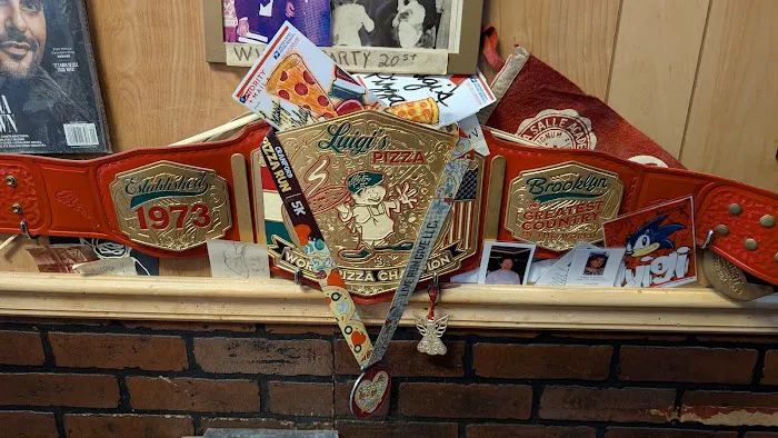 Luigi's Pizza Picture 6