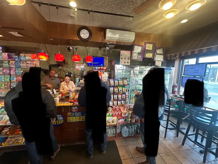 Pizza & Bagels On 3rd Picture 4