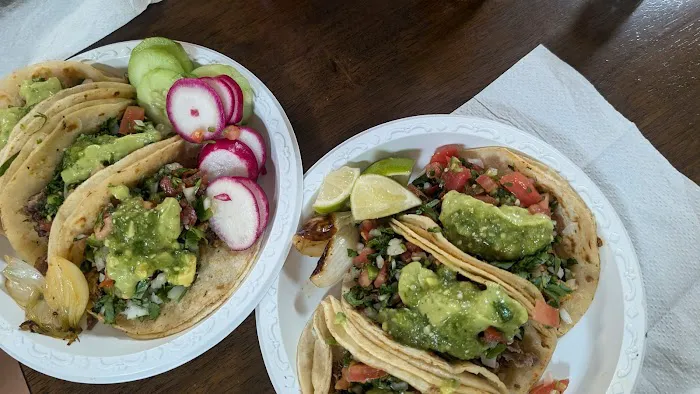 El Tenampa Deli and Grocery Picture 5