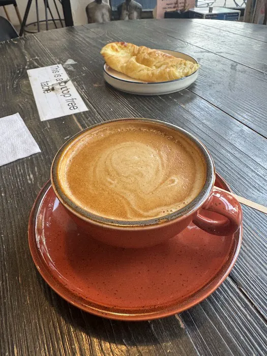 Tin cup cafe Picture 8