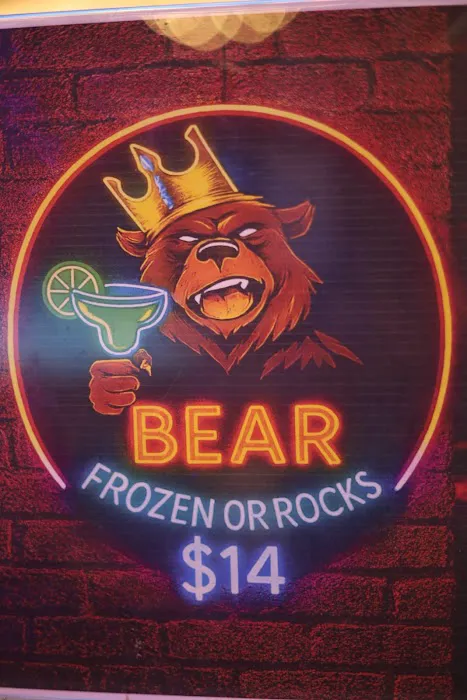 Bear Burgers Backyard Picture 4