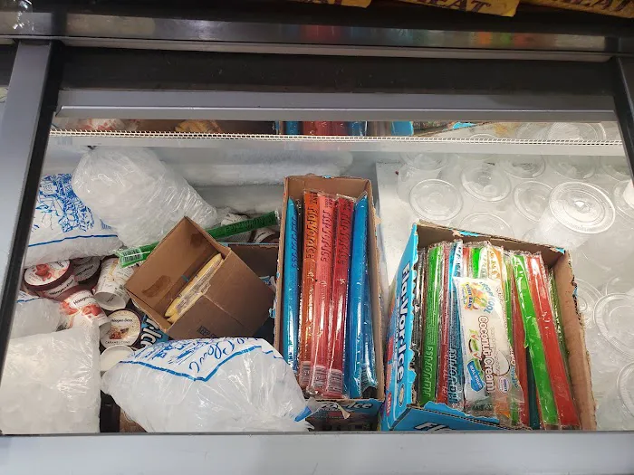 Bailey Deli & Grocery Picture 3