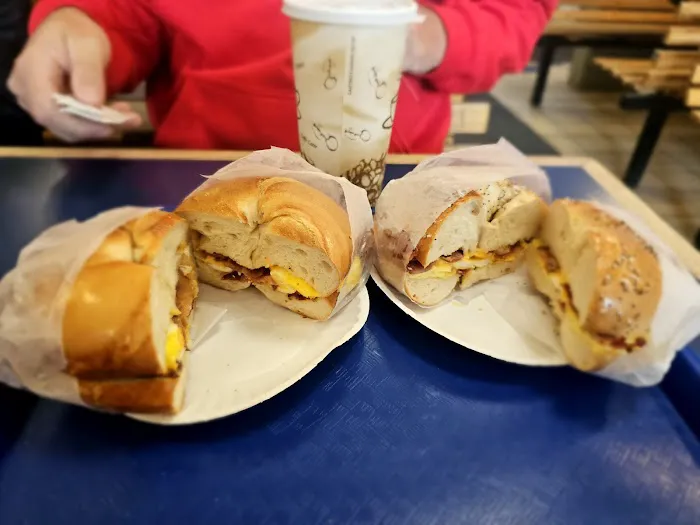 Celebrity Hot Bagels & Deli Picture 9