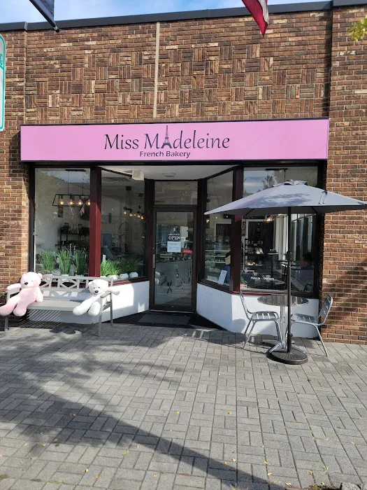 Miss Madeleine Picture 10