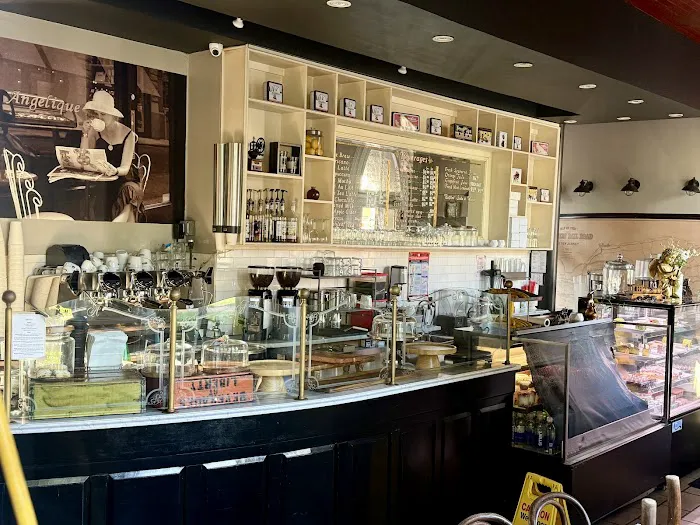 Cafe Angelique Picture 4