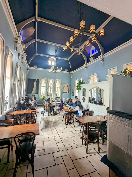Cafe Angelique Picture 7