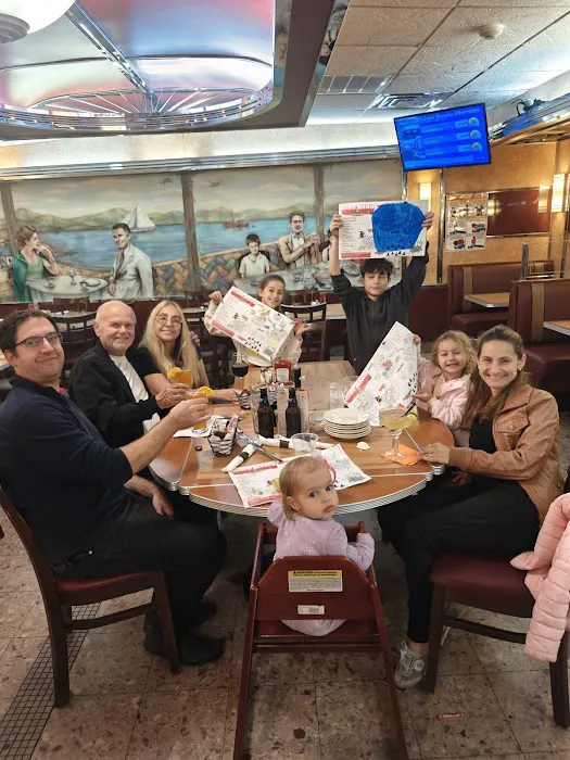 Tenafly Classic Diner Picture 3