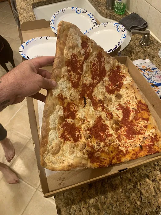 Paulie's Pizza and Wings Picture 8