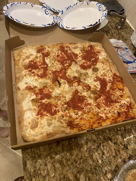 Paulie's Pizza and Wings Picture 10
