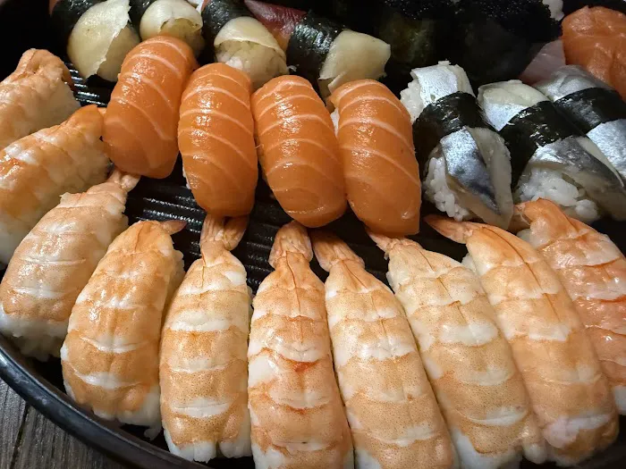 Osaka Sushi Picture 3