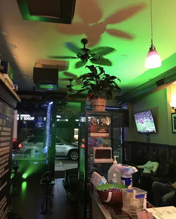 3 Kings Cigar Lounge Picture 3