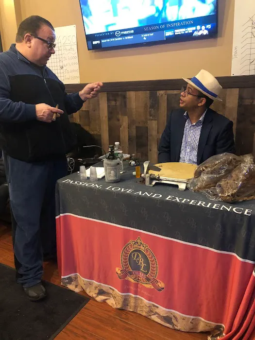 3 Kings Cigar Lounge Picture 2