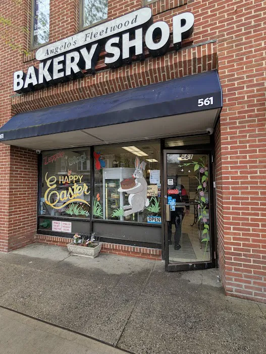 Fleetwood Pastry Shop Picture 9