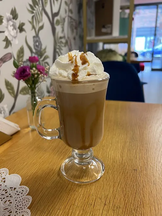 The Cozy Cup Picture 4