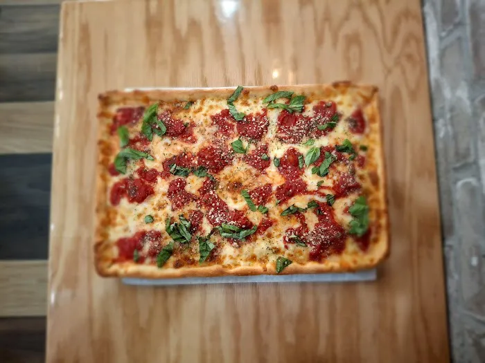 Georgie's Pizza and Restaurant Picture 5