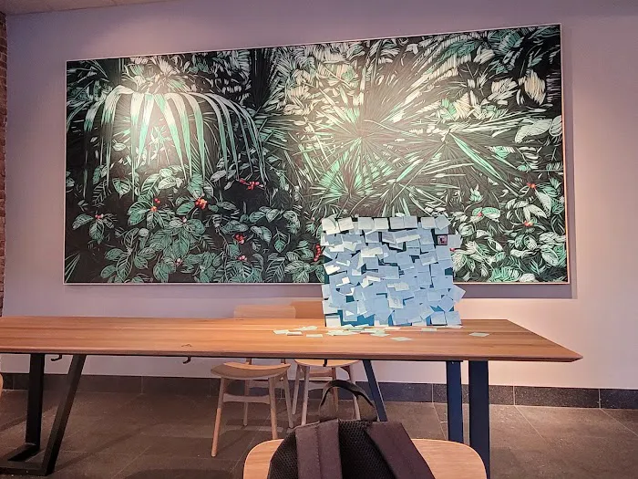 Starbucks Picture 10
