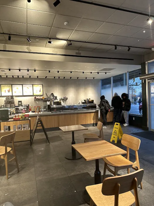 Starbucks Picture 4
