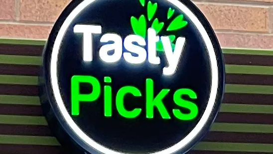 Tasty Picks Cafeteria Picture 4
