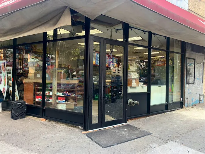 Big G Deli Picture 3
