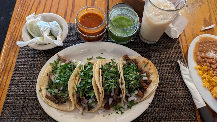 Queen of Tacos Picture 8