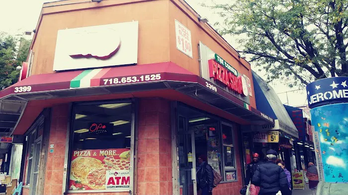 Corner Pizza Picture 4