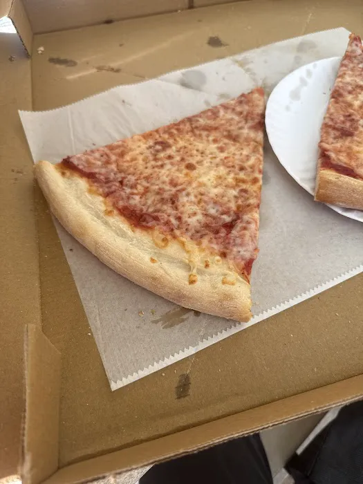 M & R Pizza Picture 6