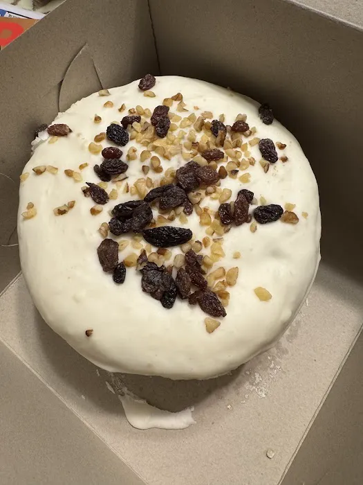 Lloyd's Carrot Cake Picture 3