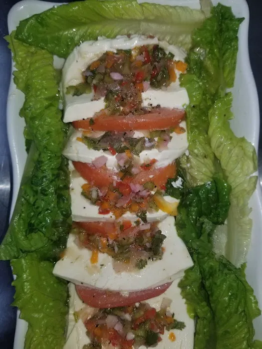 El Parque Gourmet Deli Picture 5
