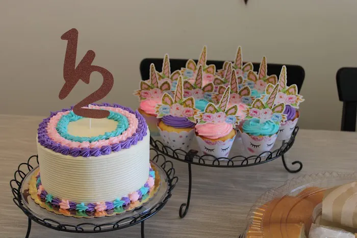 E & L Bakery Picture 8