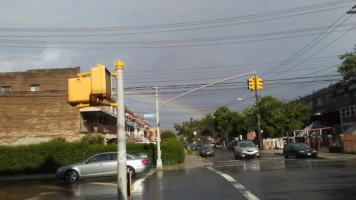 871 Bronx Wood Deli Inc Picture 3
