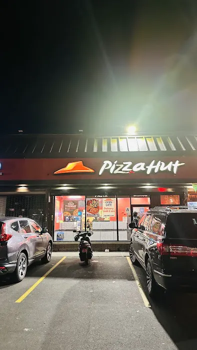Pizza Hut Picture 5