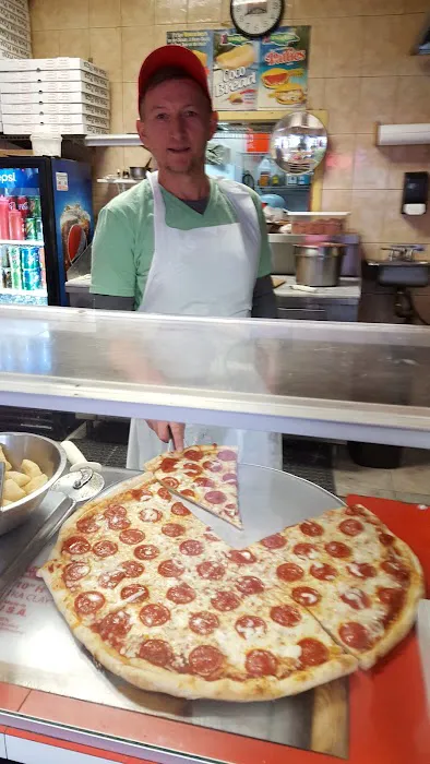 Joe's Pizza Picture 5
