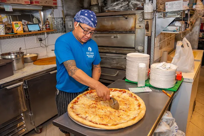 5 Star Pizza Pasta & Burgers Picture 1