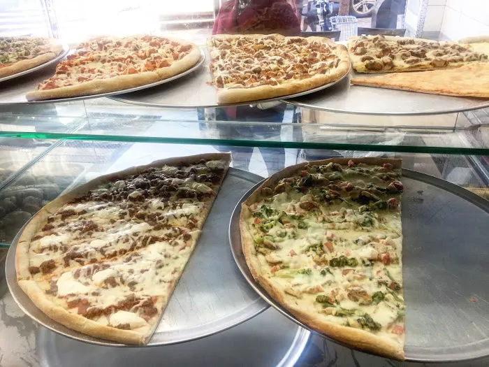 5 Star Pizza Pasta & Burgers Picture 3