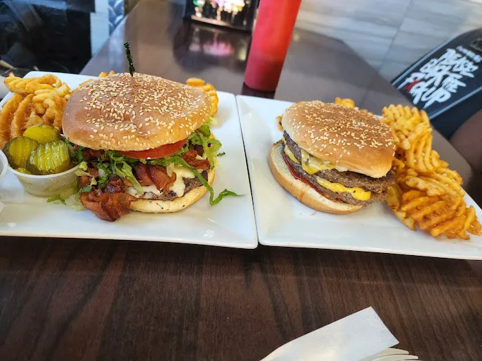 5 Star Pizza Pasta & Burgers Picture 5