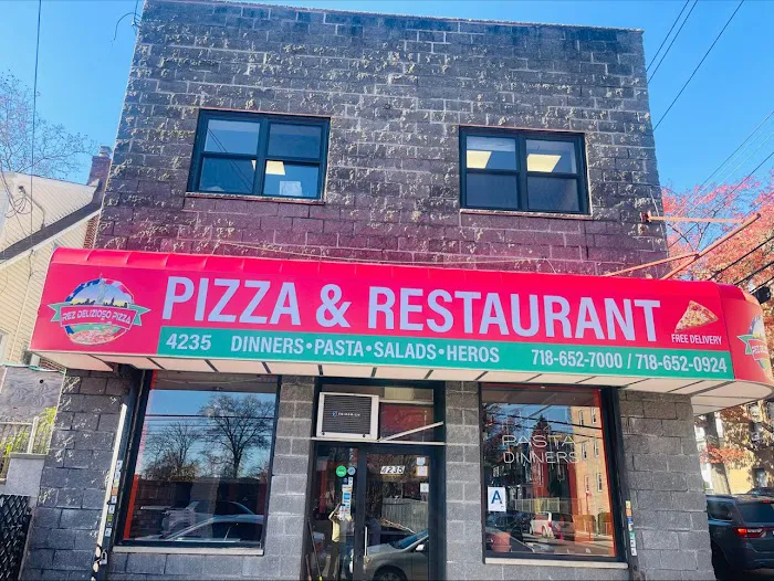 Rez Pizza & Restaurant Picture 6