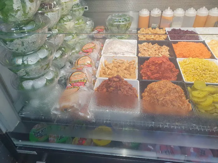 New World Deli Grocery Picture 8