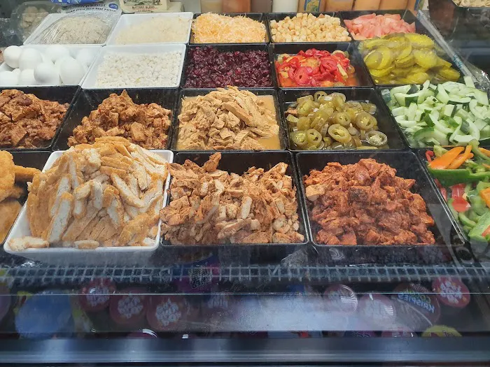 New World Deli Grocery Picture 5