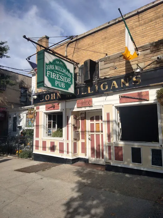 Mulligan's Fireside Pub Picture 3