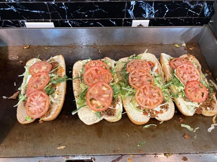 A&K GOURMET DELI Picture 9