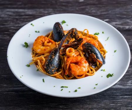 Luna Pizza & Italian Cuisine