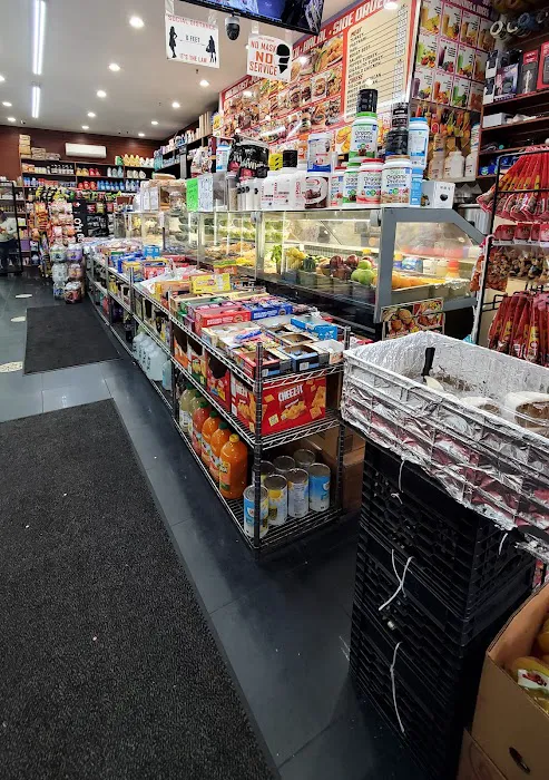 Sally's Gourmet Deli Picture 2