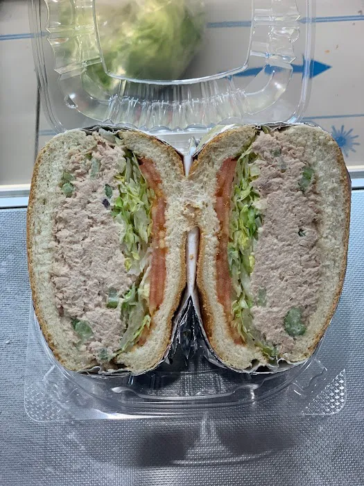 Sally's Gourmet Deli Picture 9