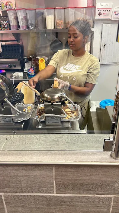 BX Crepes & Waffles Picture 8