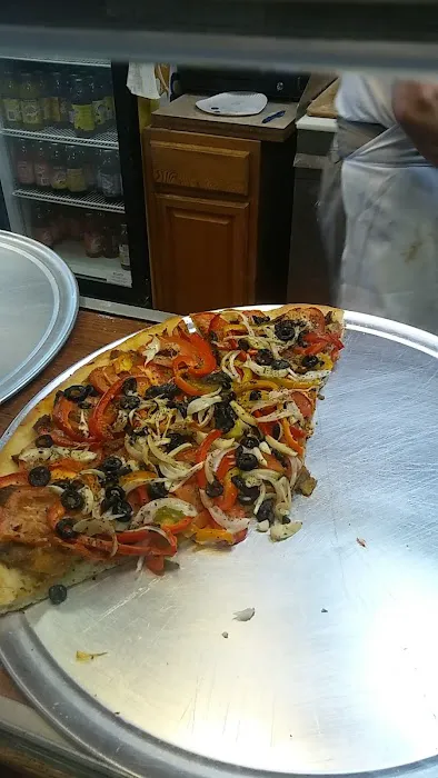 Jerry's Pizza Picture 7