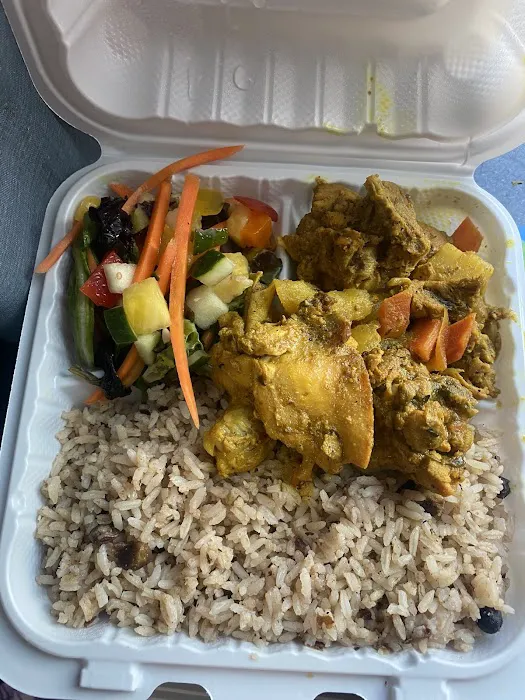 Caribbean Mix Natural Juice Bar & Grill Picture 7