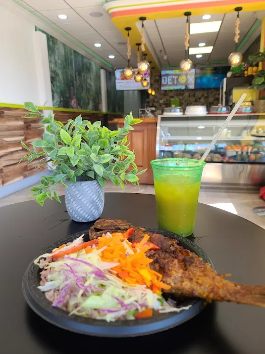 Caribbean Mix Natural Juice Bar & Grill Picture 9