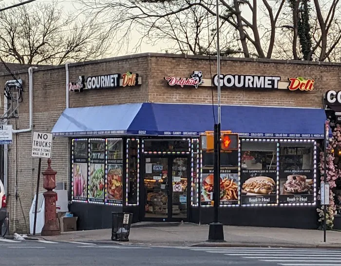 Dolphin's Gourmet Deli Picture 1