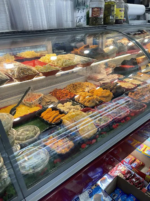 Dolphin's Gourmet Deli Picture 8